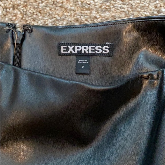 Express skirt - Picture 2 of 3